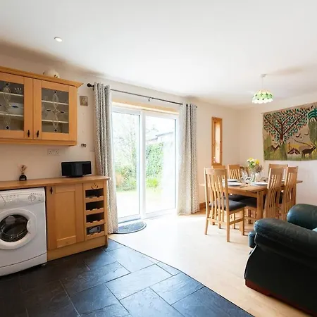 - Old Town Tatil Evi *