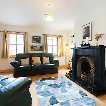 - Old Town Tatil Evi