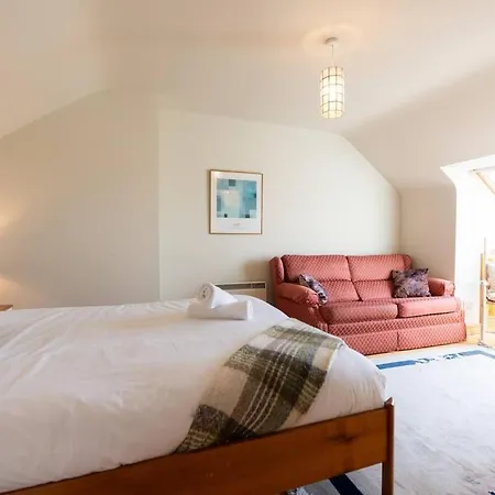 - Old Town Holiday home Dingle